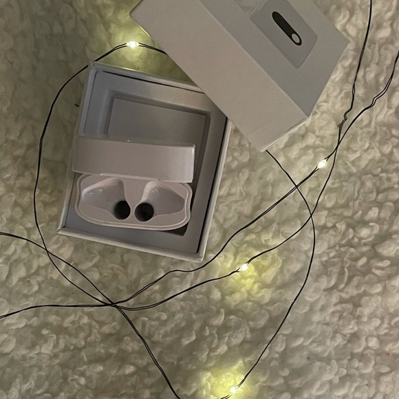 apple airpods wireless charging case - Picture 5 of 7